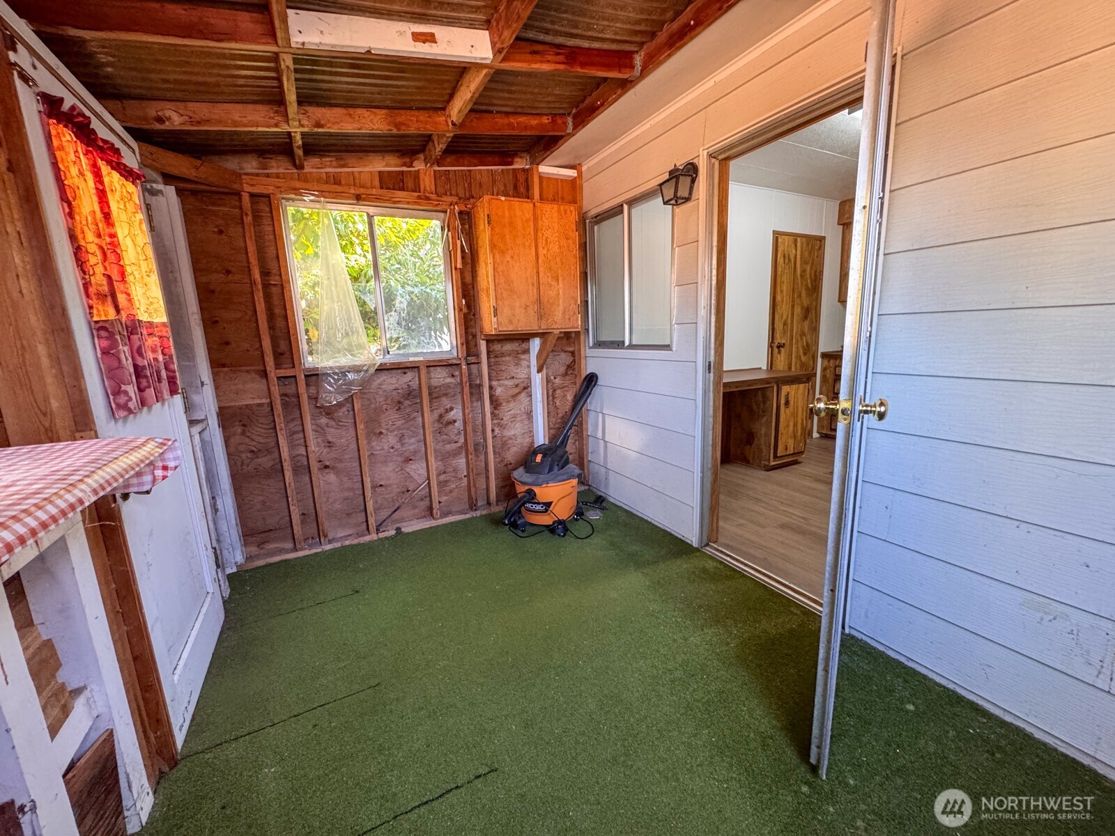 791 W Elliott Court Property Photo 14