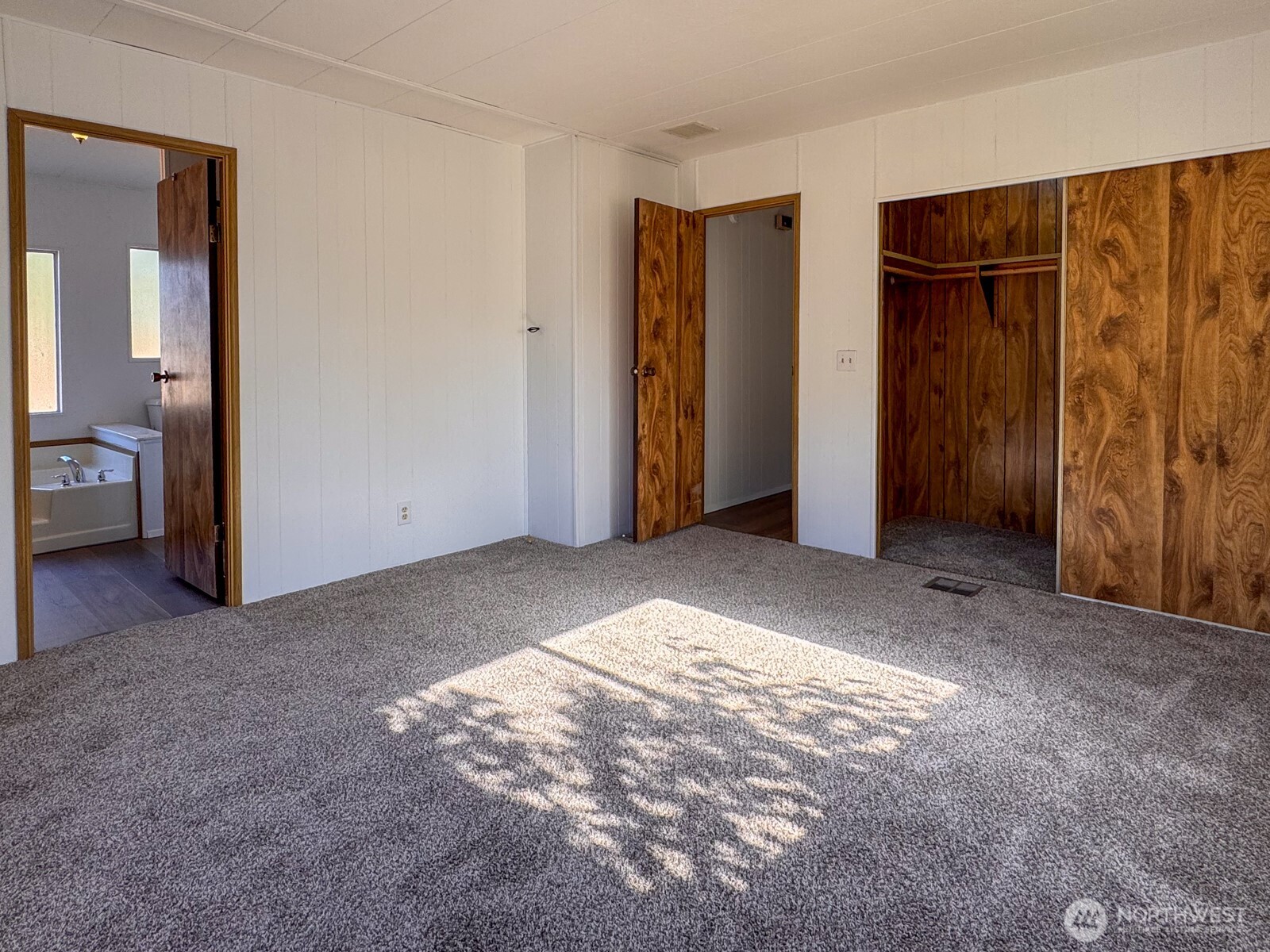 791 W Elliott Court Property Photo 22