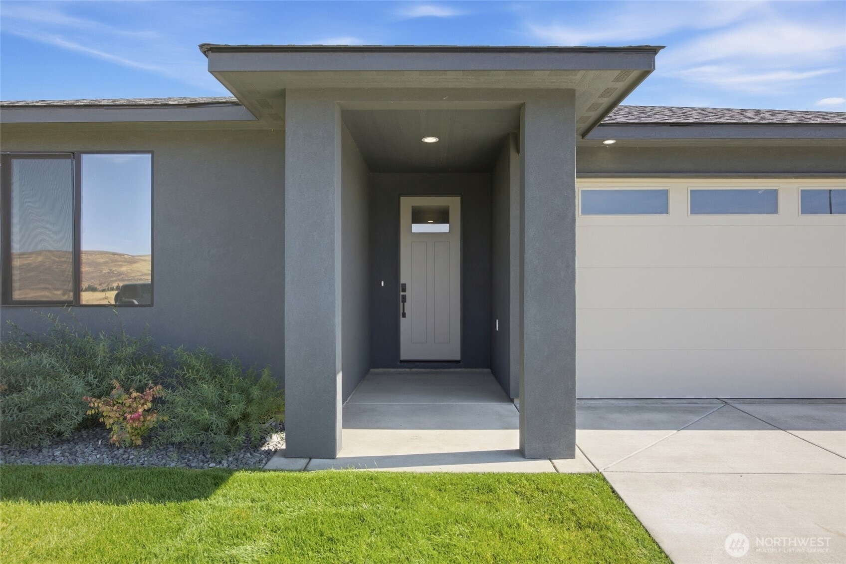 930 L Street Property Photo 4
