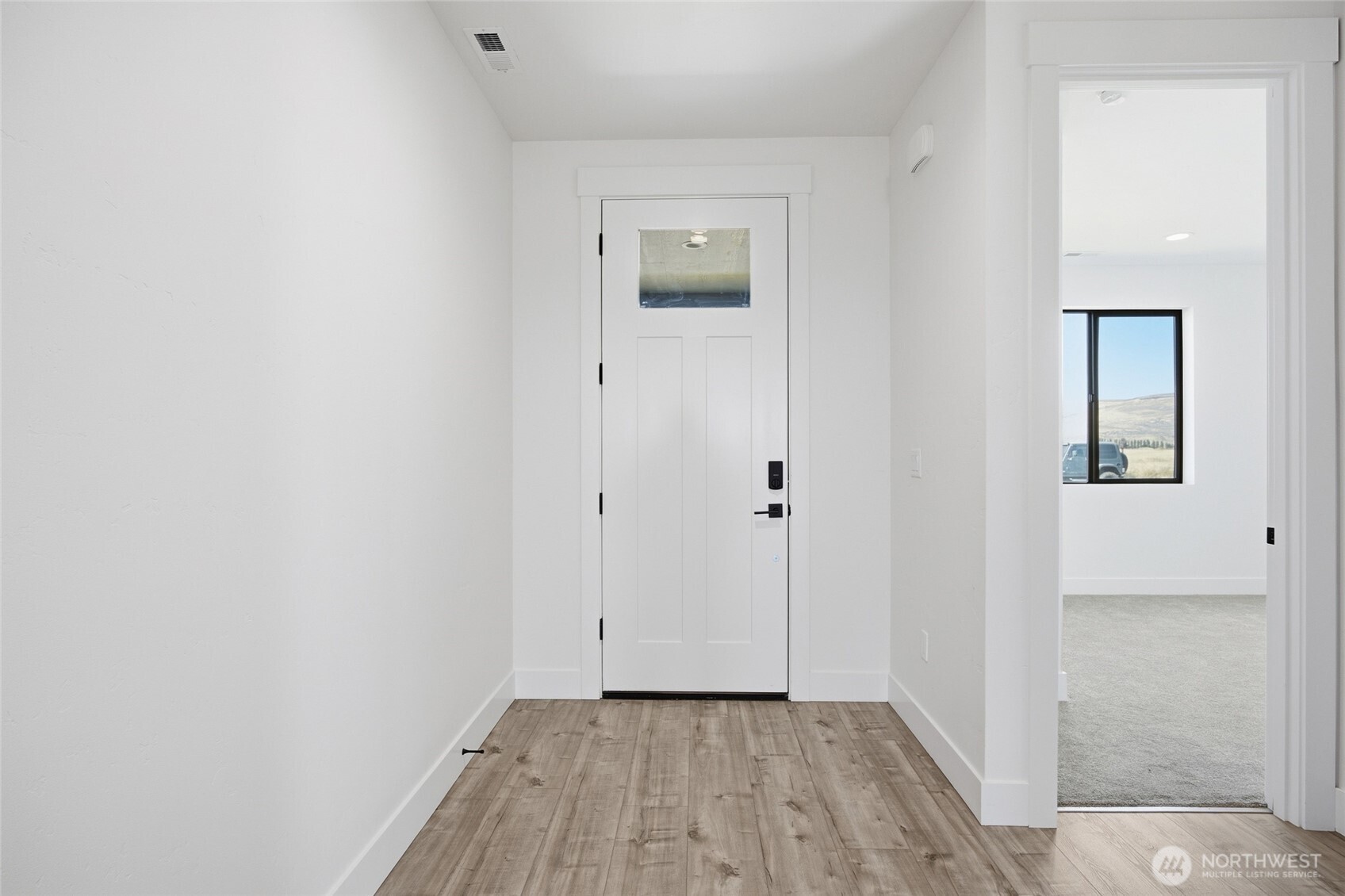 930 L Street Property Photo 5