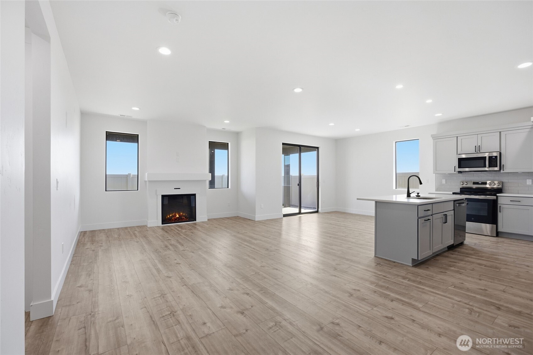 930 L Street Property Photo 12