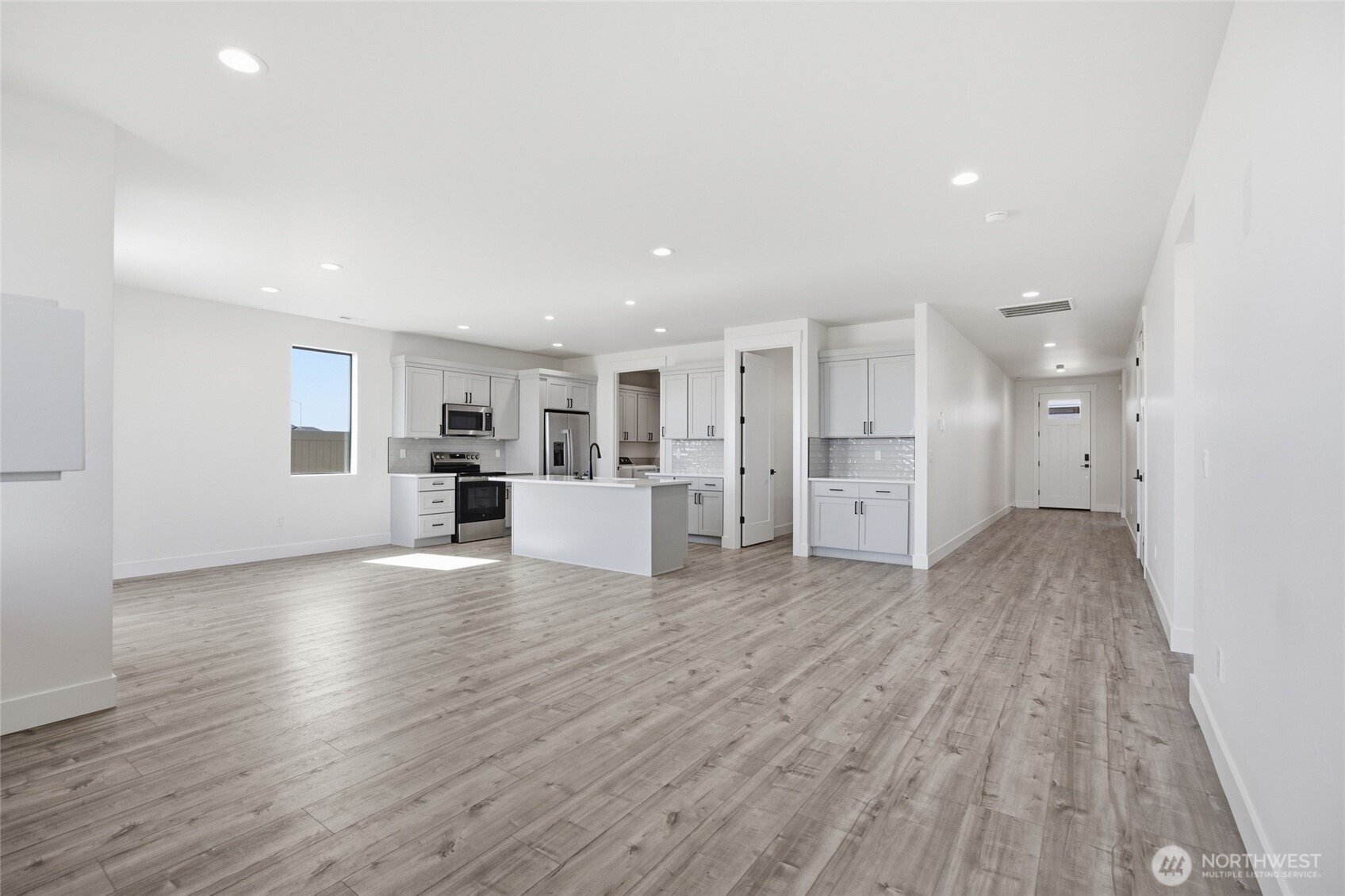 930 L Street Property Photo 13