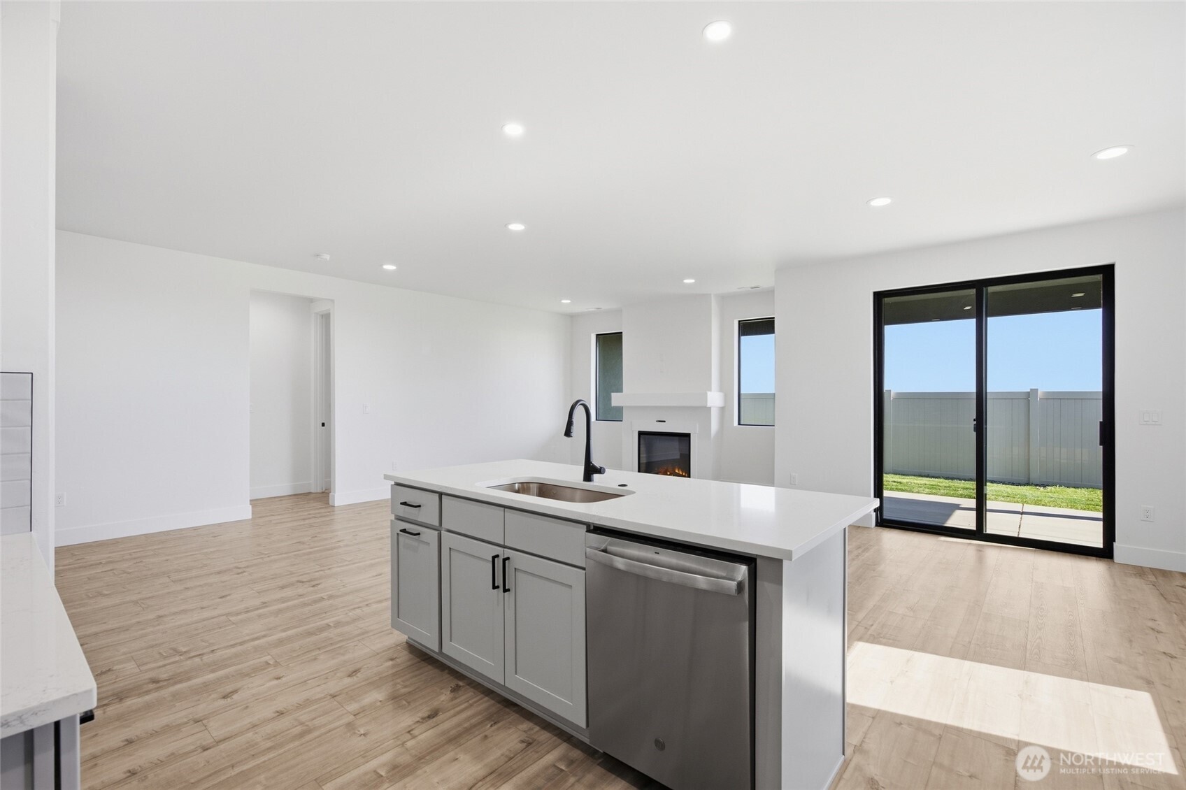 930 L Street Property Photo 15