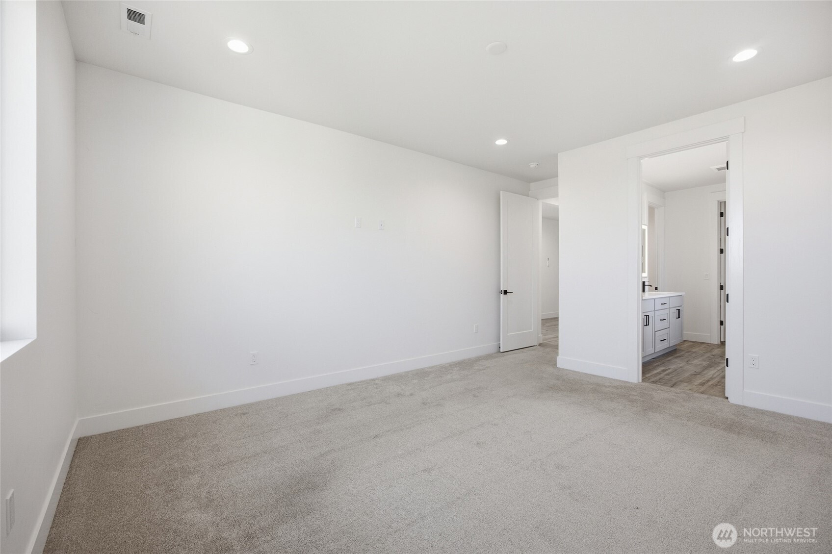 930 L Street Property Photo 25