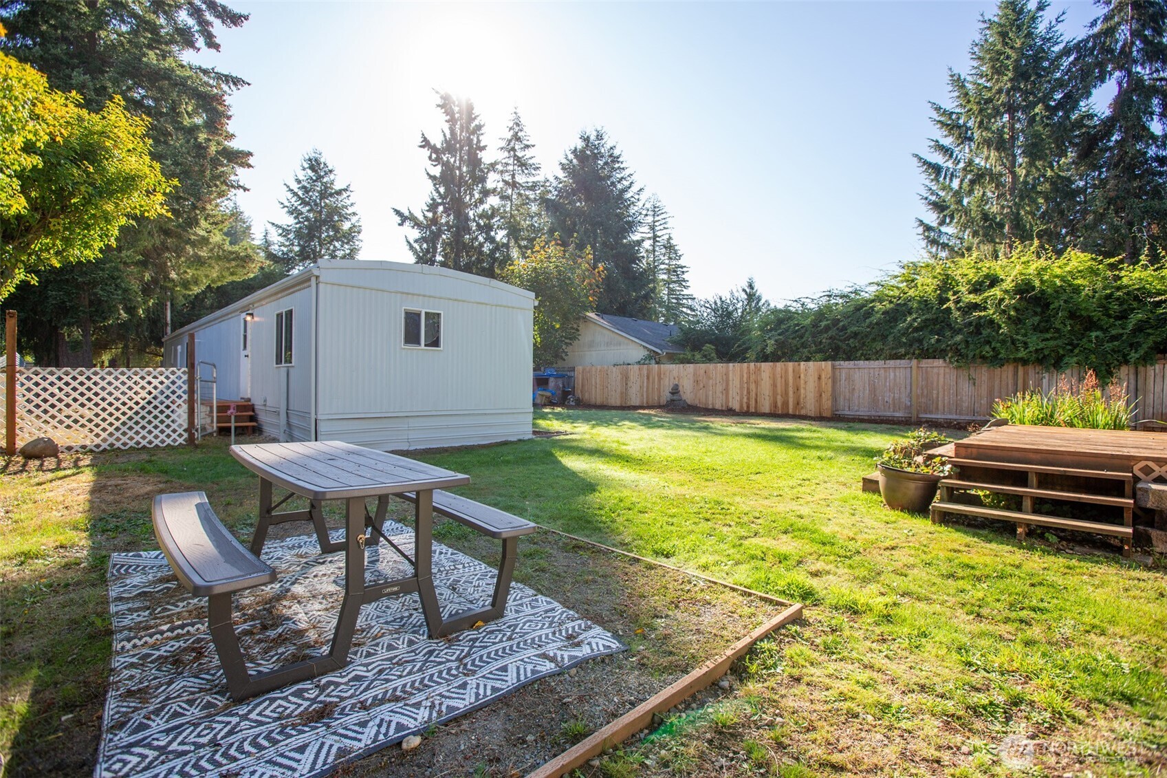 12131 Sanford Street Property Photo 21