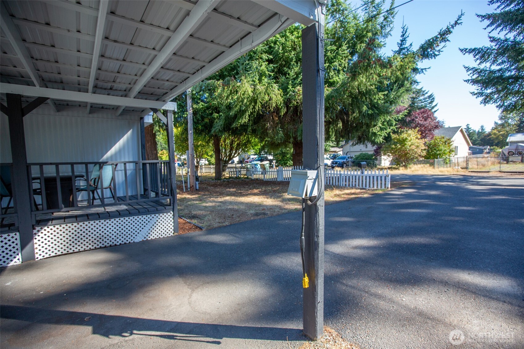 12131 Sanford Street Property Photo 24