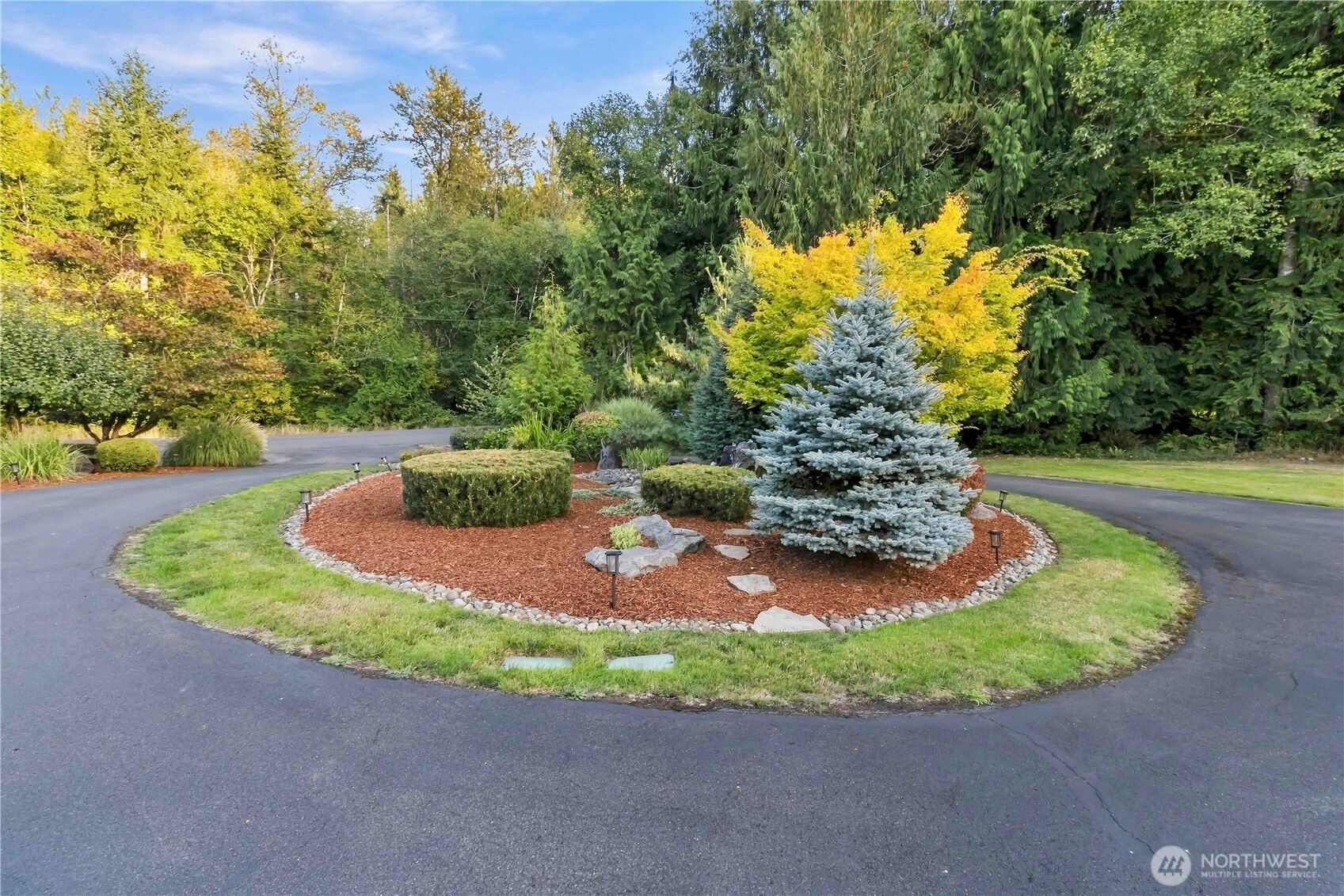 117 Sandy Boulevard Property Photo 3