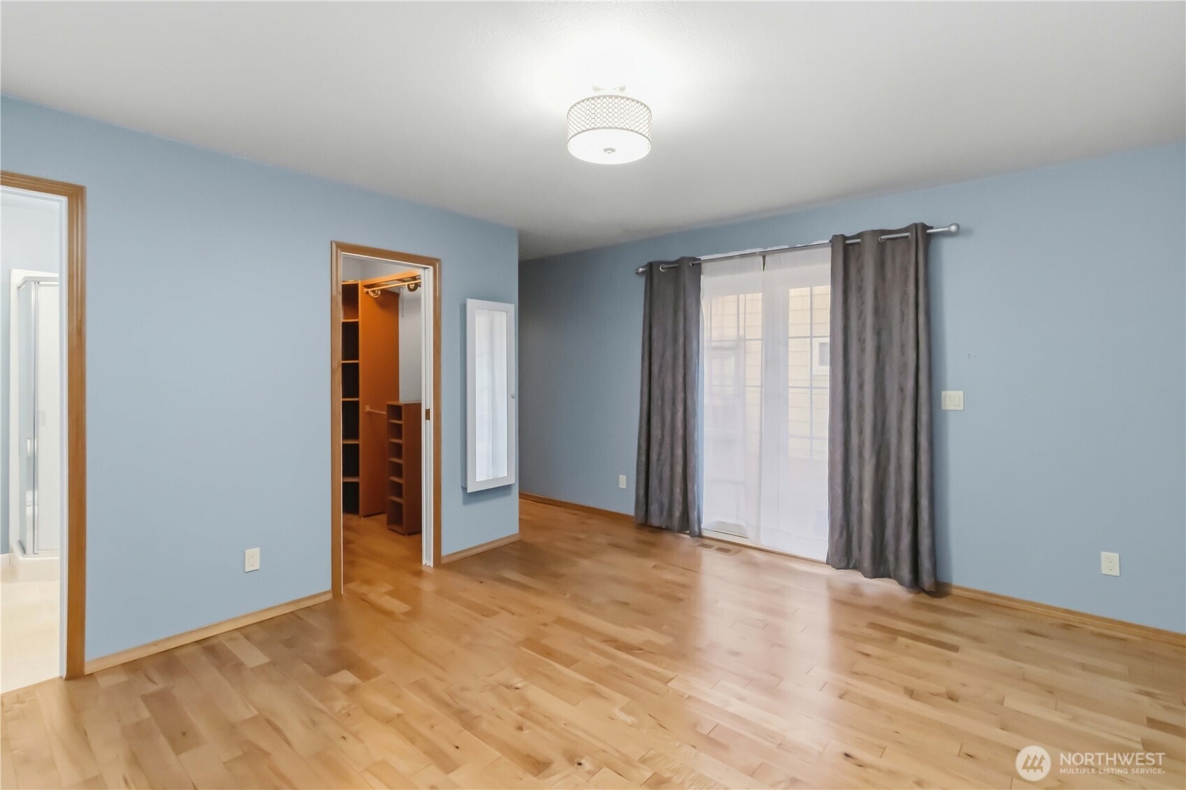 117 Sandy Boulevard Property Photo 11