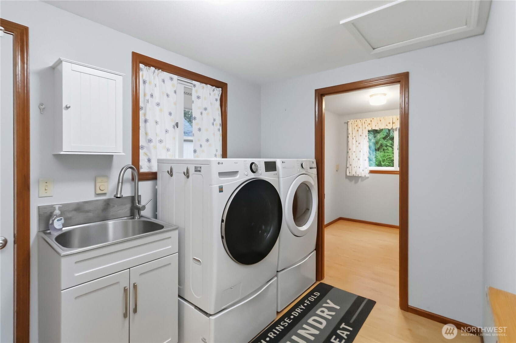 117 Sandy Boulevard Property Photo 18