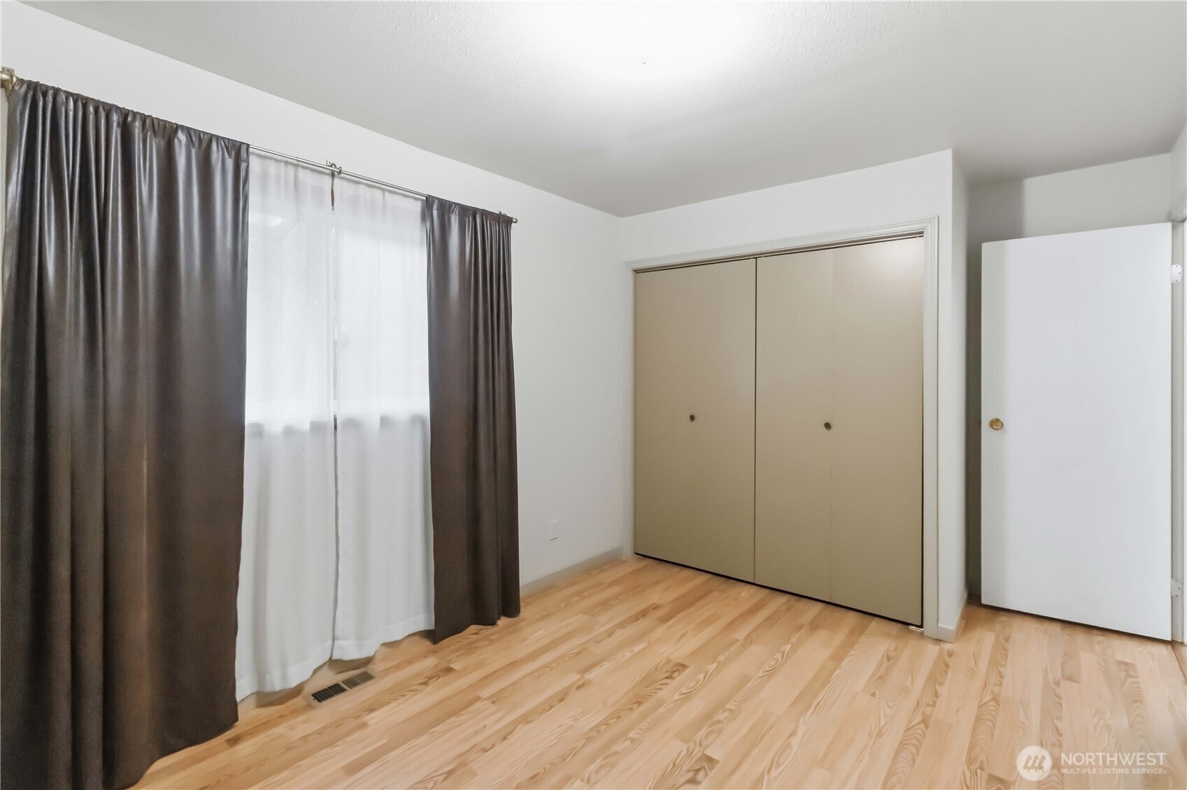 117 Sandy Boulevard Property Photo 24