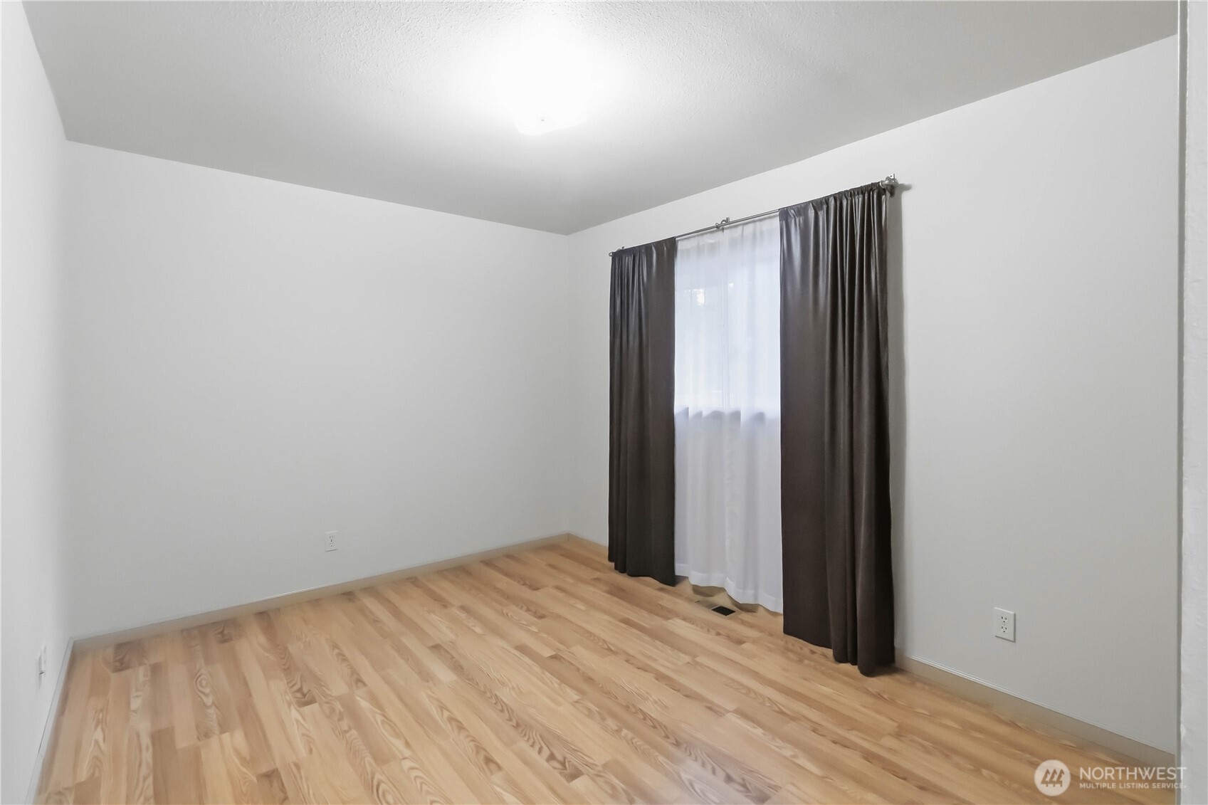 117 Sandy Boulevard Property Photo 25