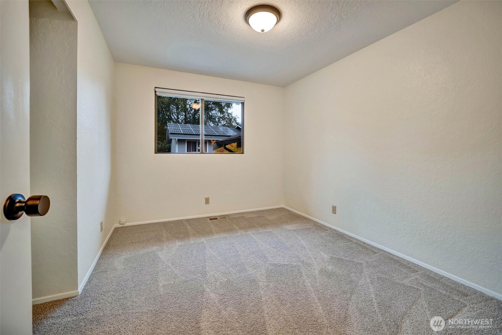 13732 A Corliss Avenue Property Photo 15