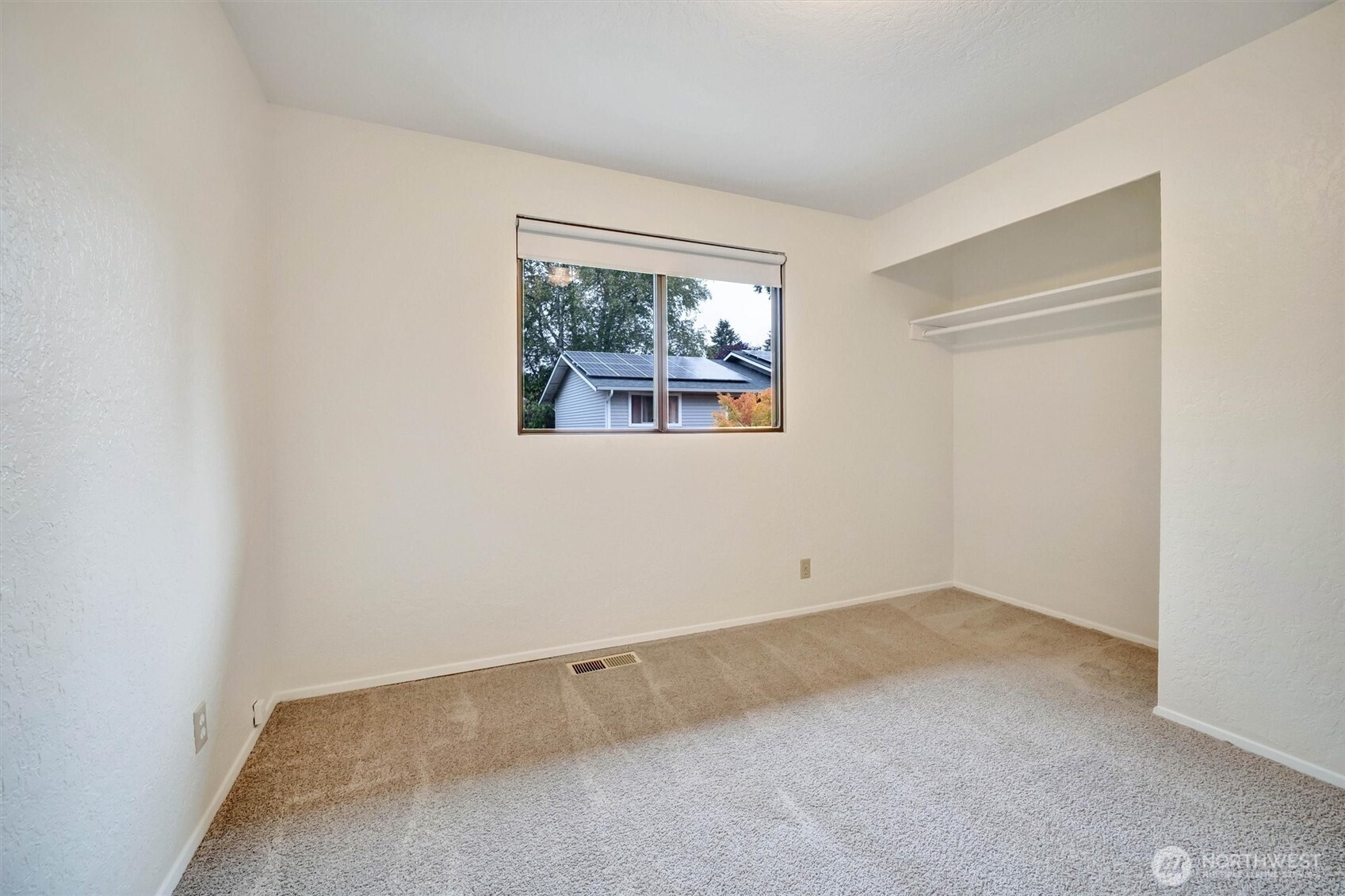 13732 A Corliss Avenue Property Photo 16