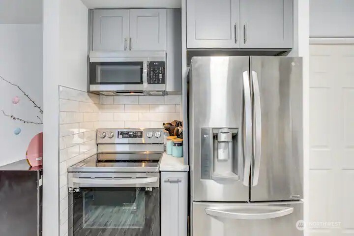 324 Park Avenue Property Photo 8
