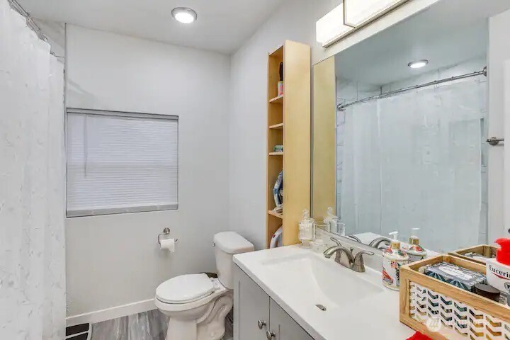 324 Park Avenue Property Photo 12