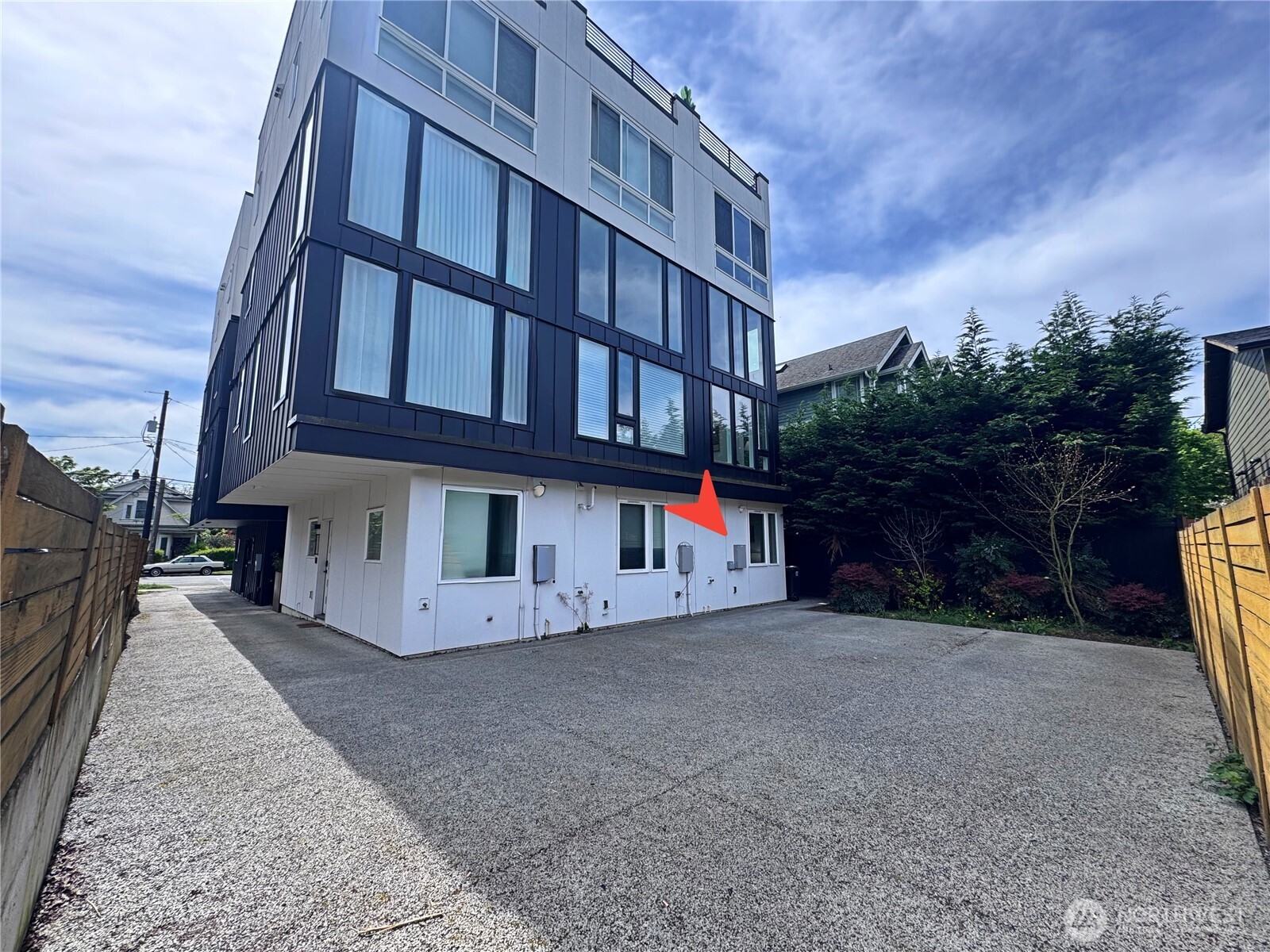 2612 E Yesler Way Property Photo 29