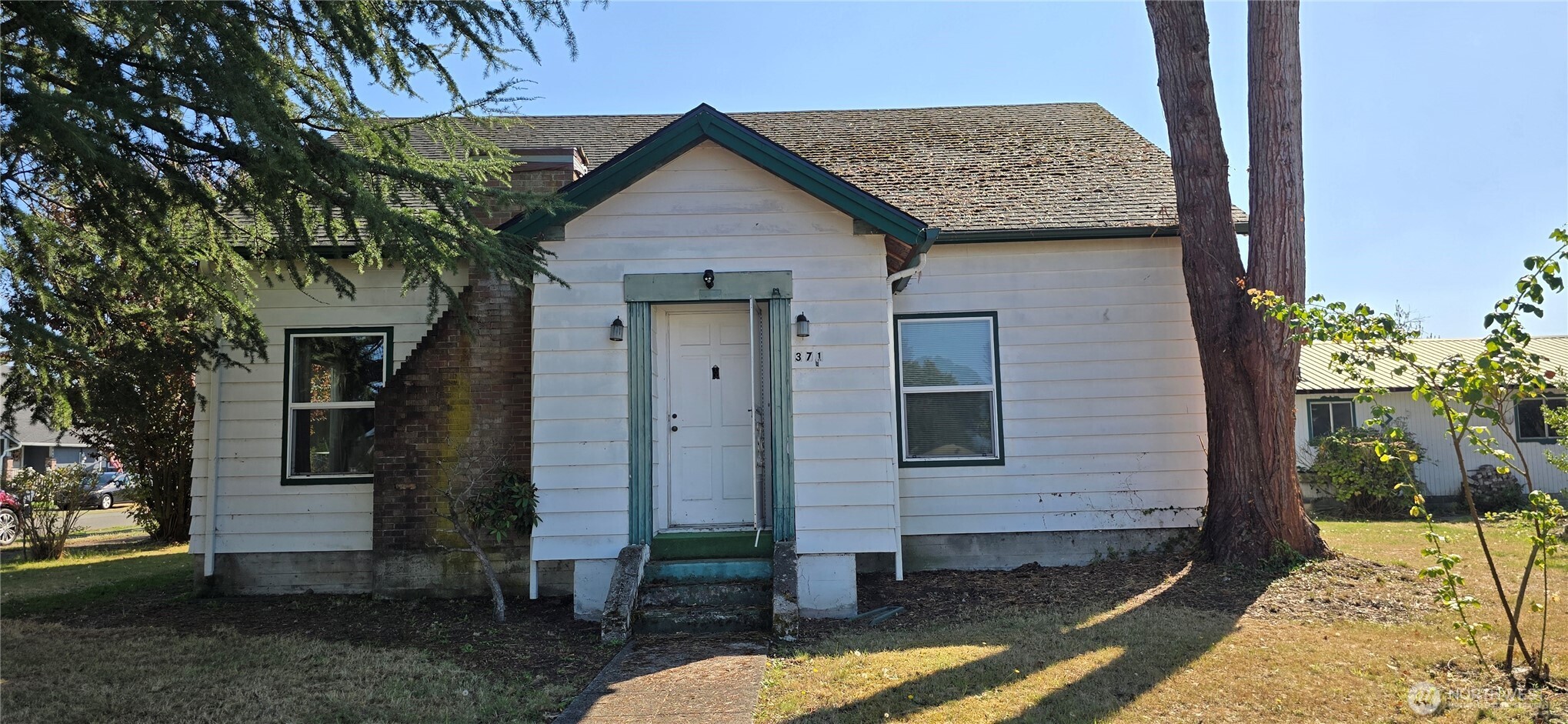 371 Main Street Property Photo 1