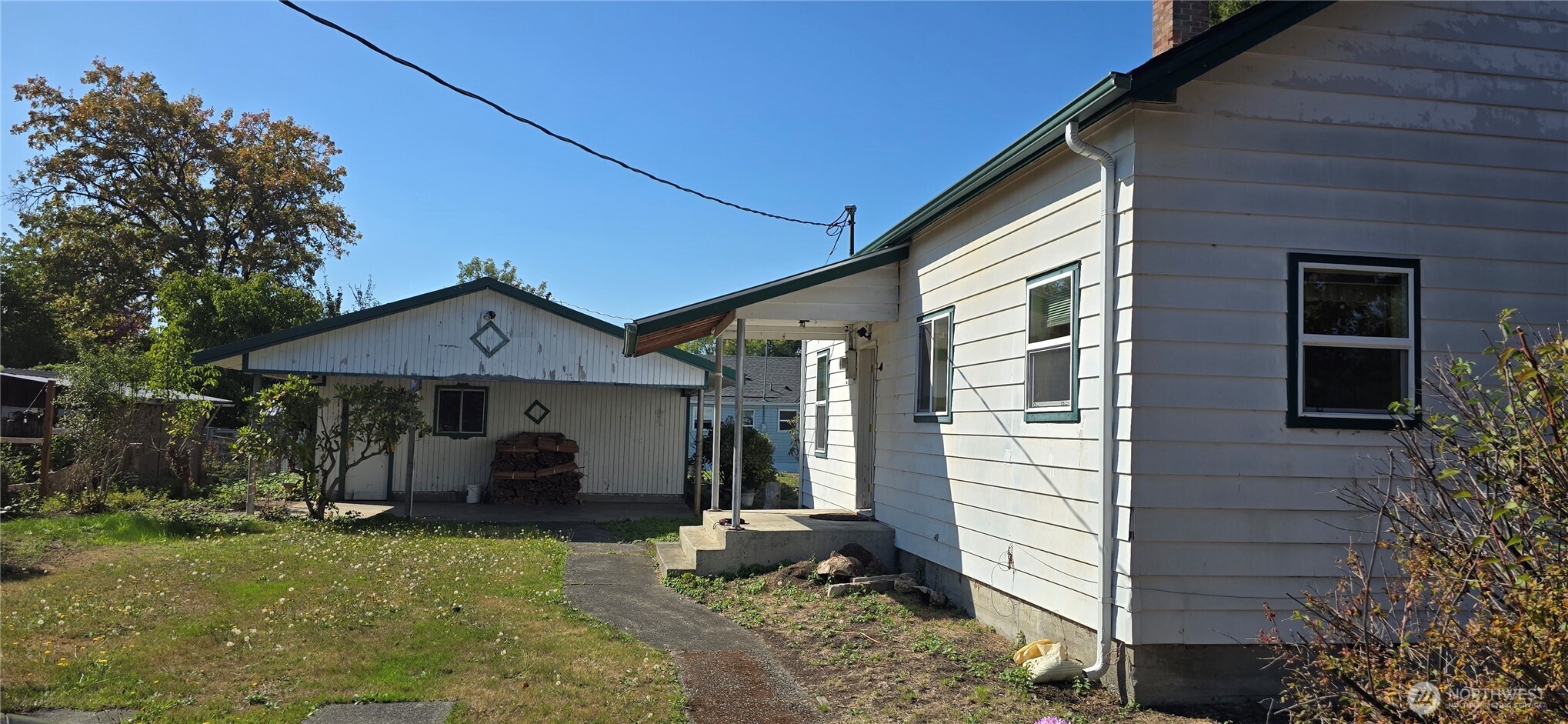 371 Main Street Property Photo 2