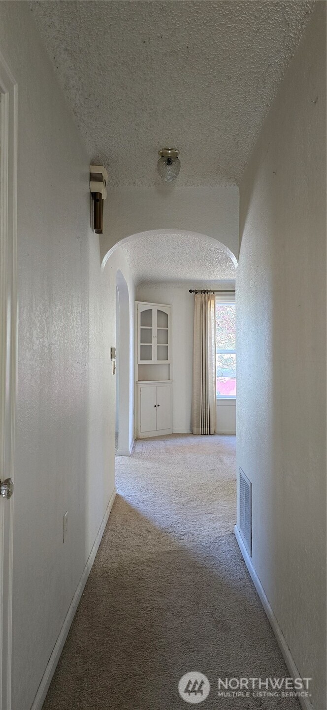 371 Main Street Property Photo 21