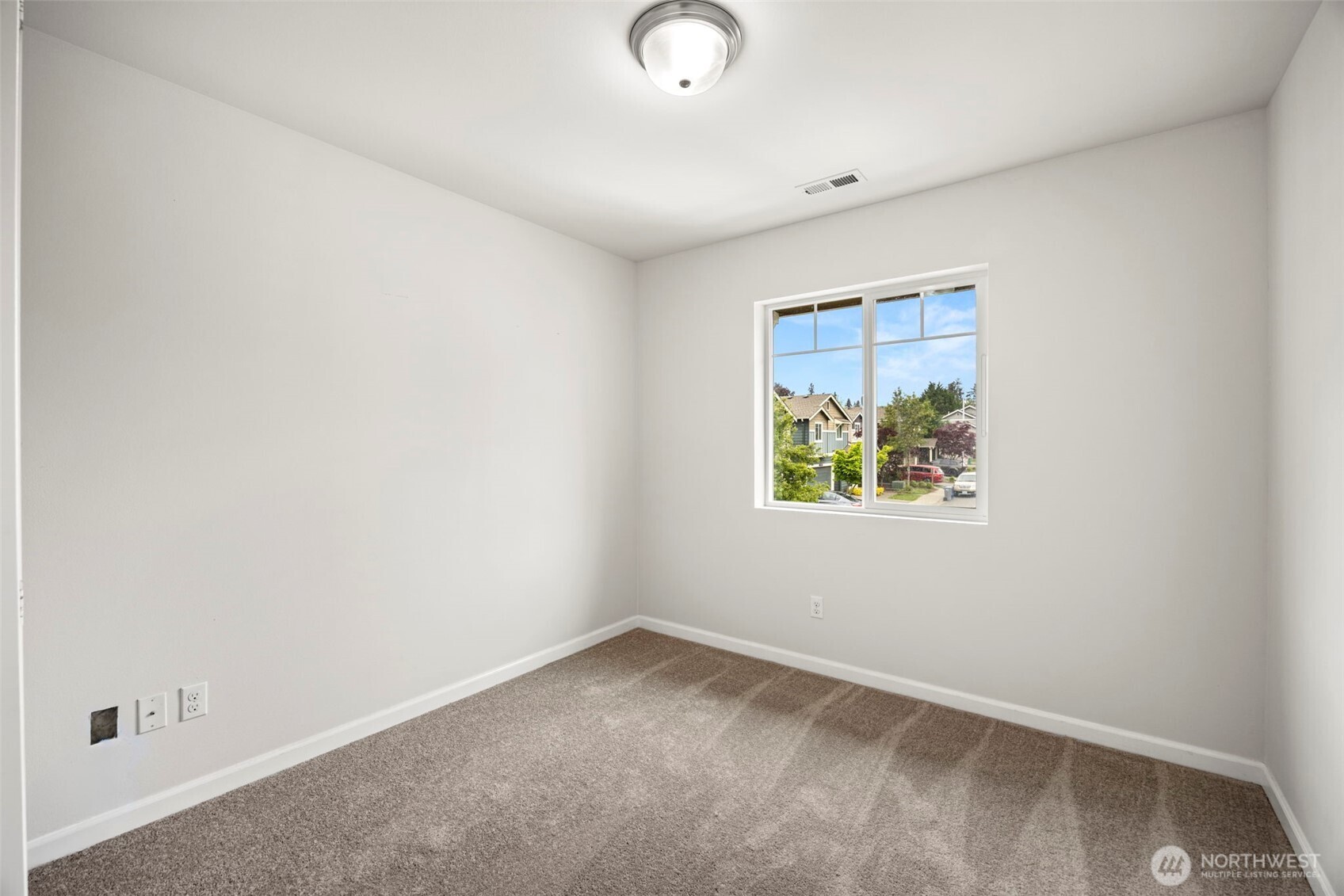 3228 177th Place Property Photo 13