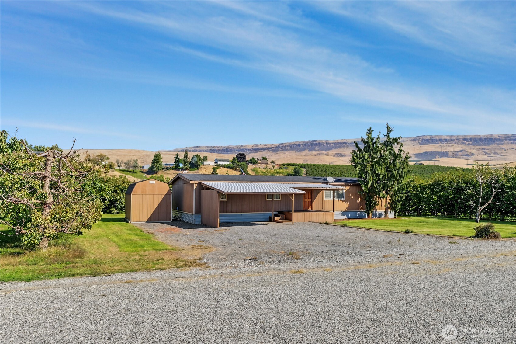 2931 5th Street Property Photo 4