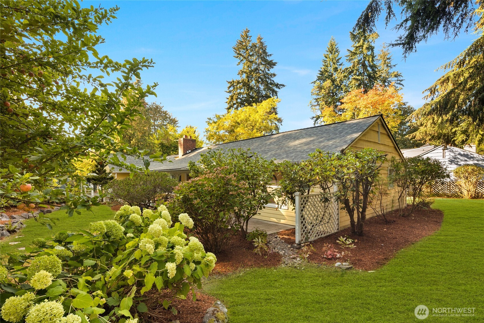 2108 Ne 165th Street Property Photo 3