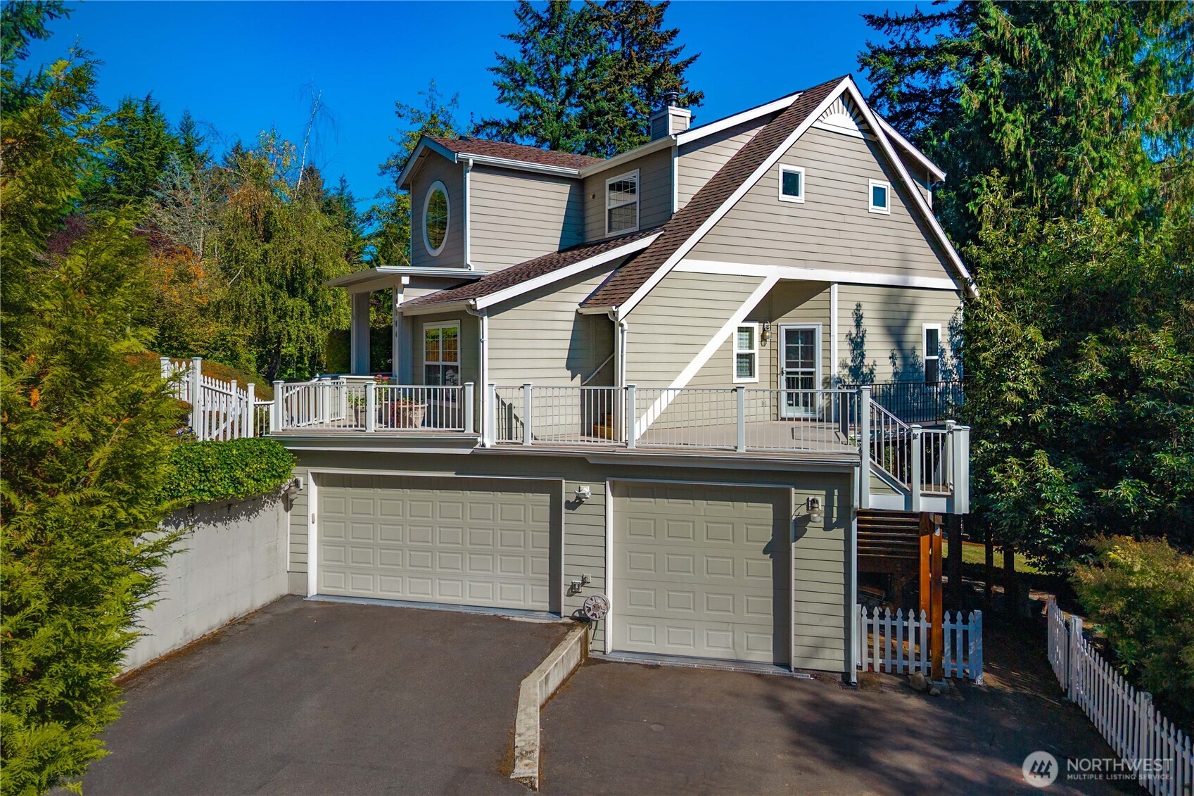 13704 120th Street Property Photo 4