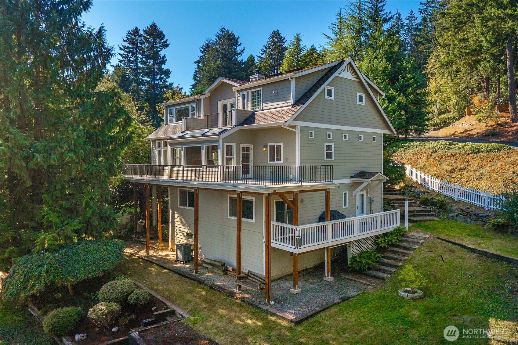 13704 120th Street Property Photo 6