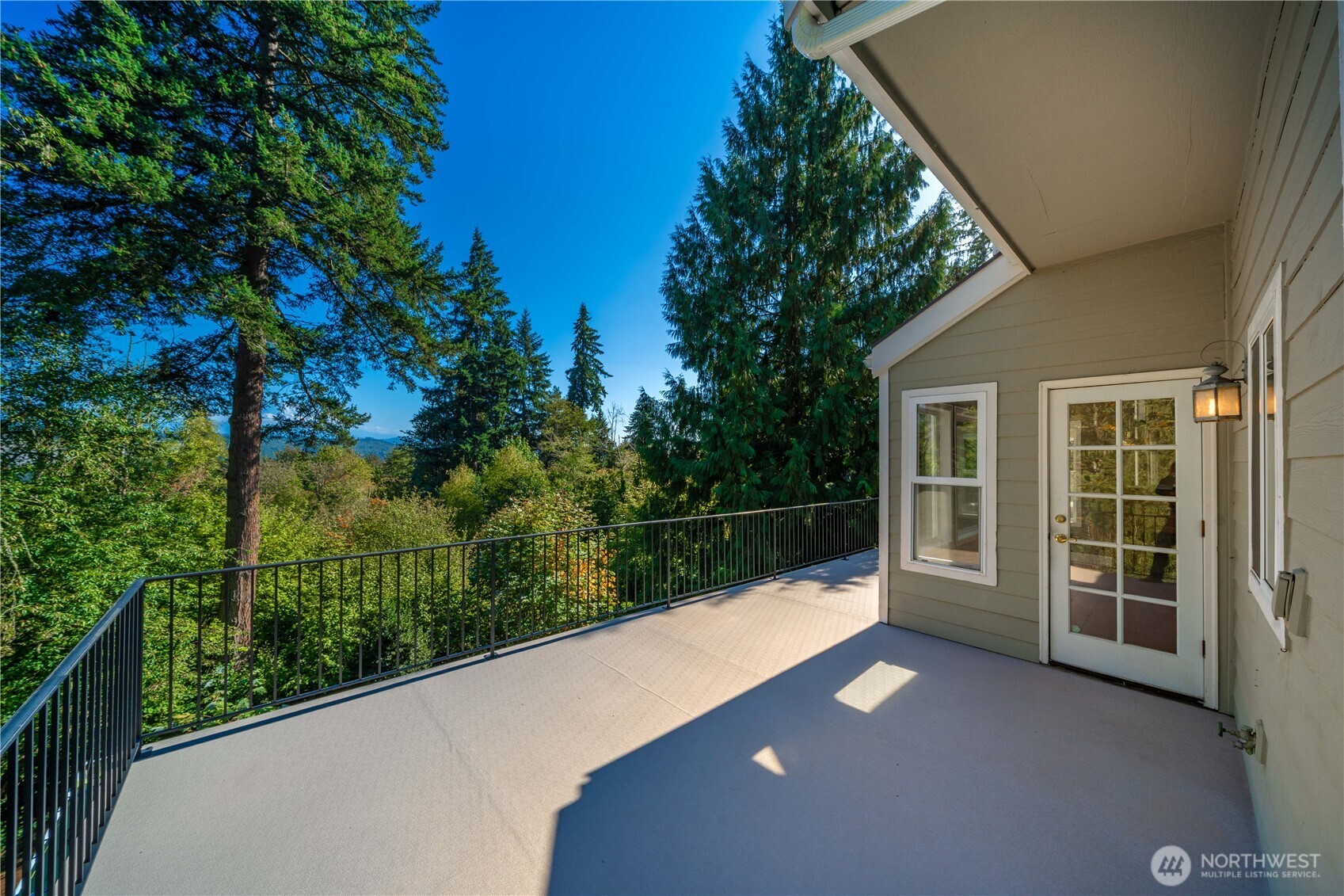 13704 120th Street Property Photo 7