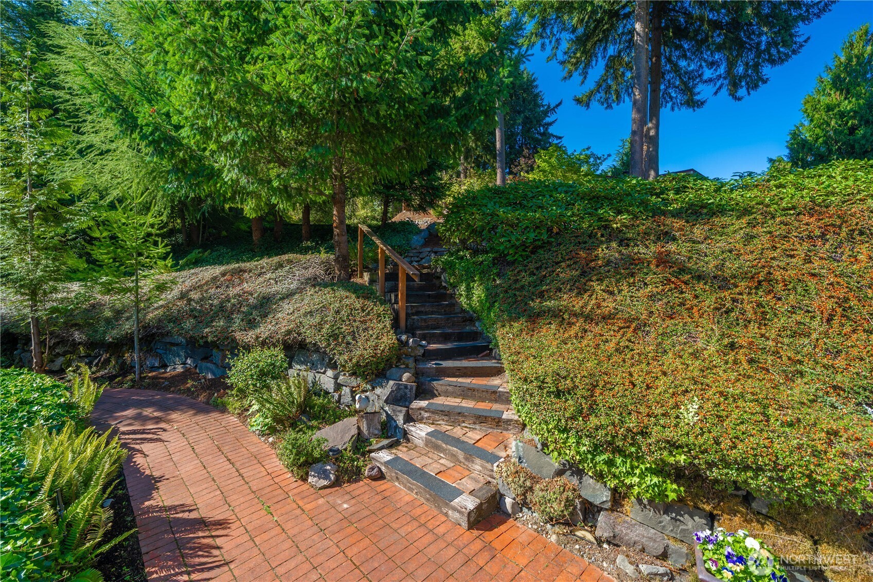 13704 120th Street Property Photo 18
