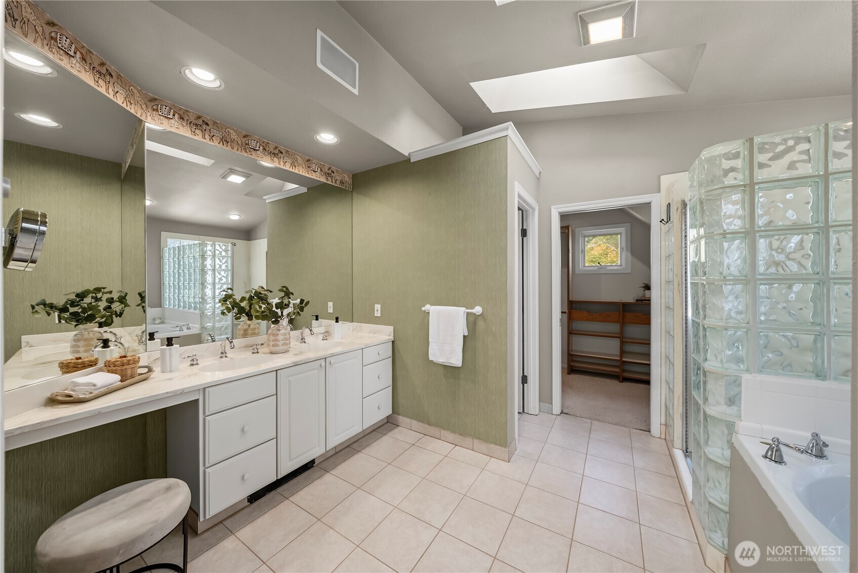 13704 120th Street Property Photo 24