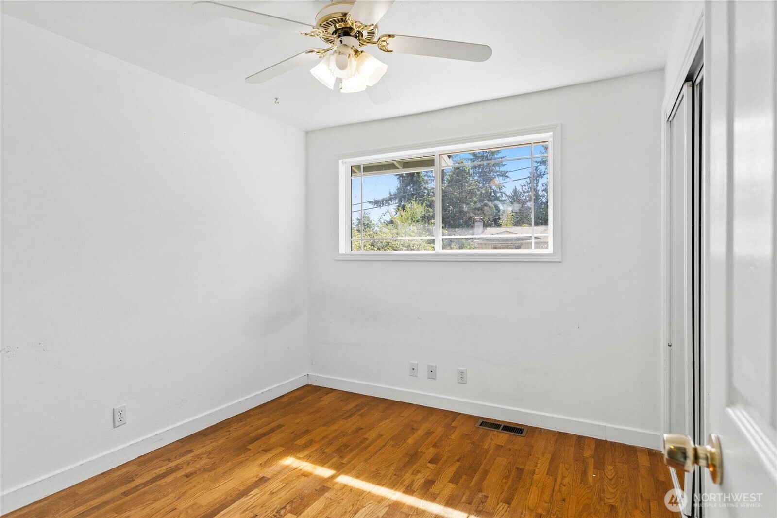 7819 225th Place Property Photo 14