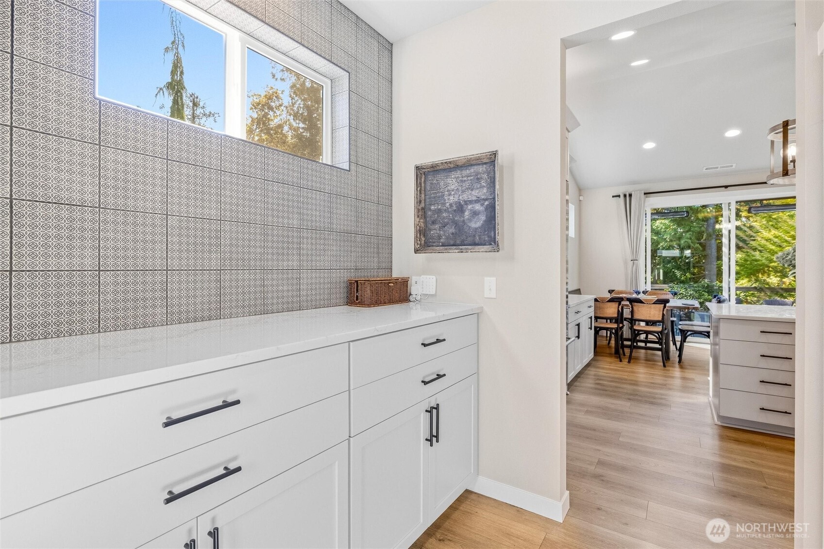 973 Rainier Loop Property Photo 18