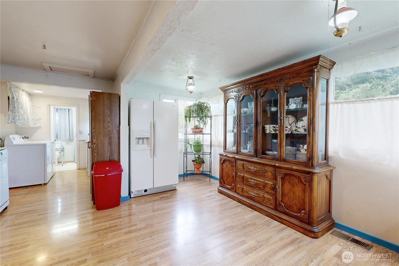 1849 Delmont Street Property Photo 12
