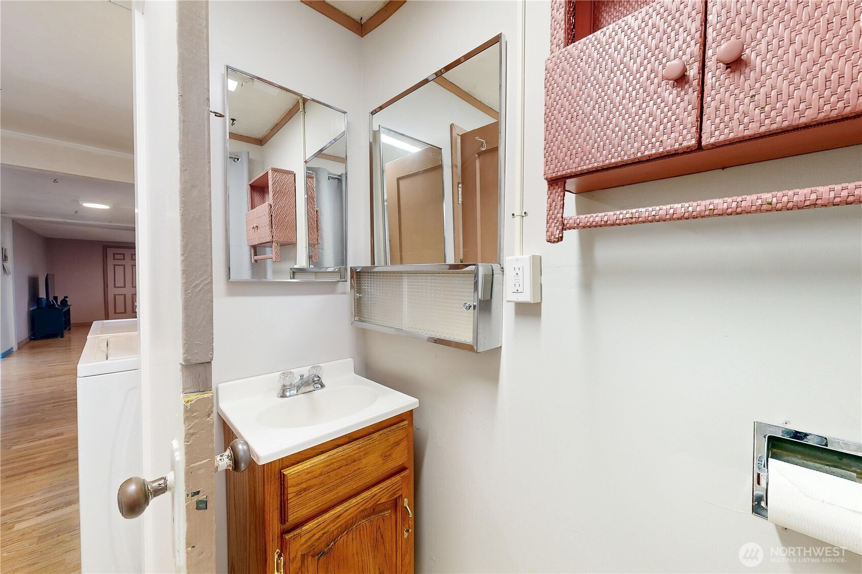 1849 Delmont Street Property Photo 16