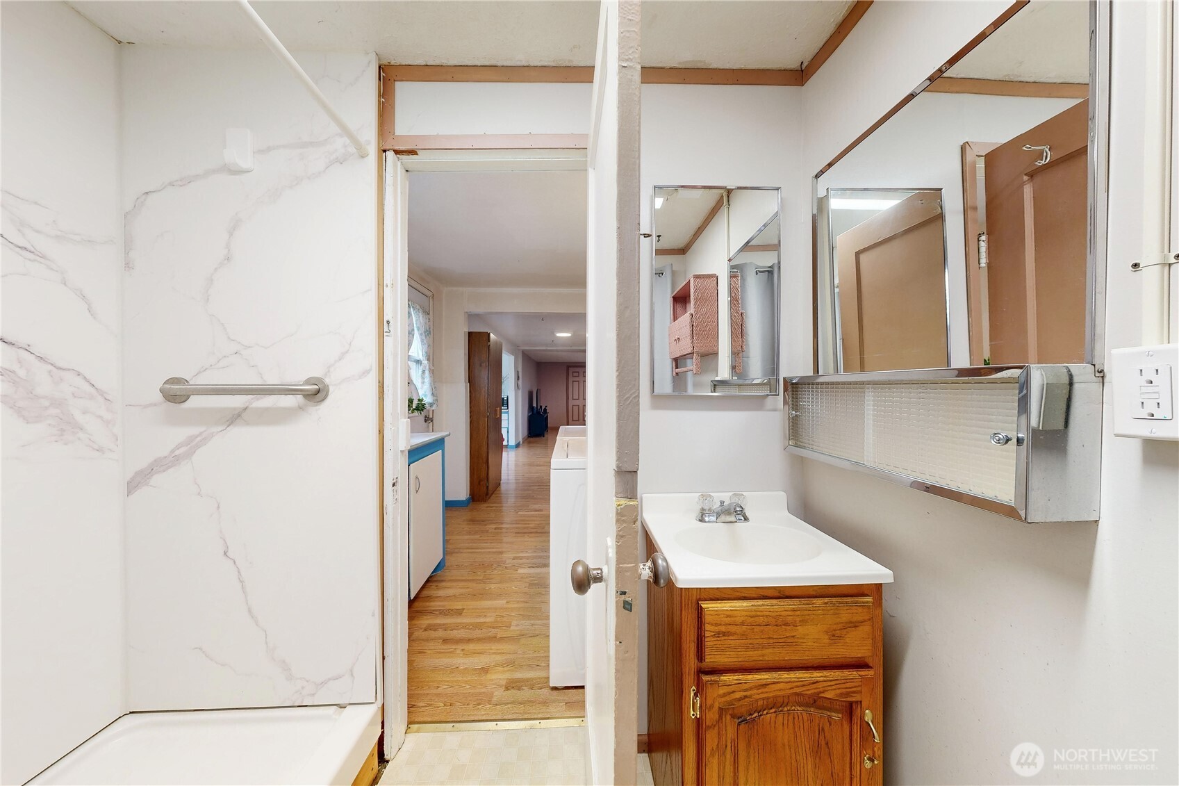 1849 Delmont Street Property Photo 17