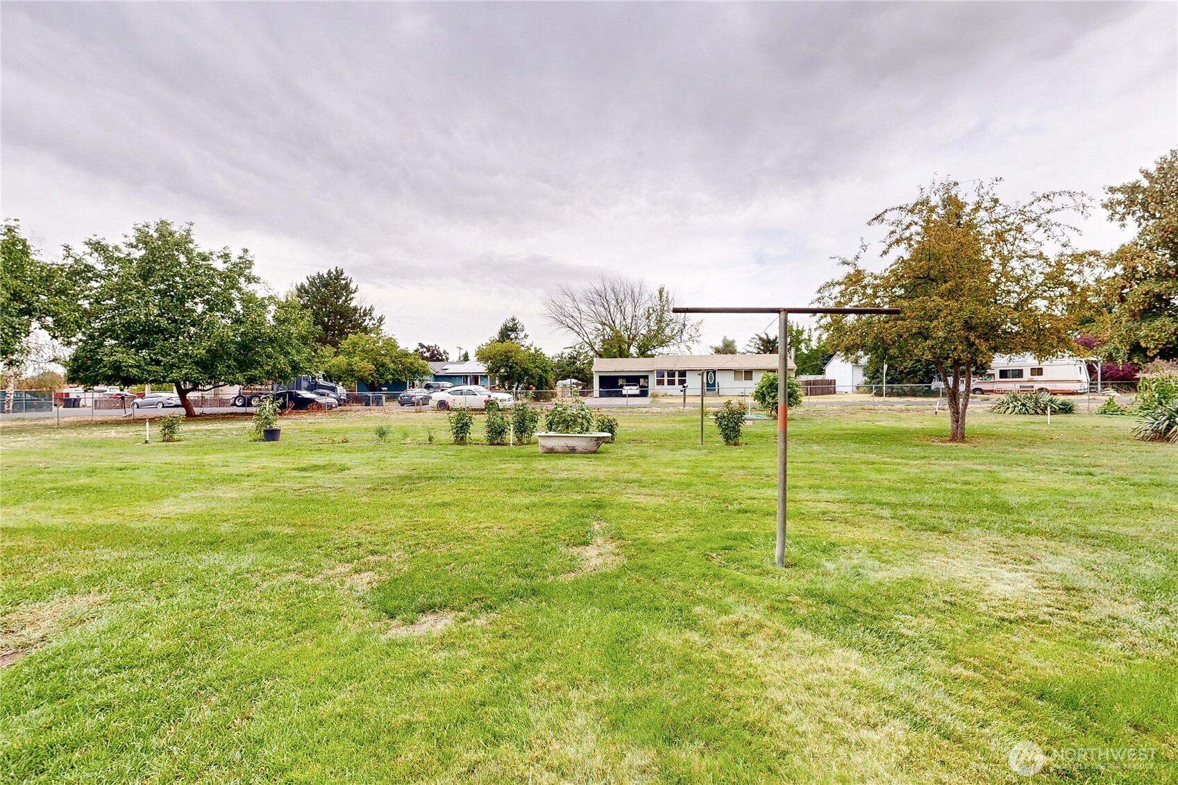1849 Delmont Street Property Photo 22