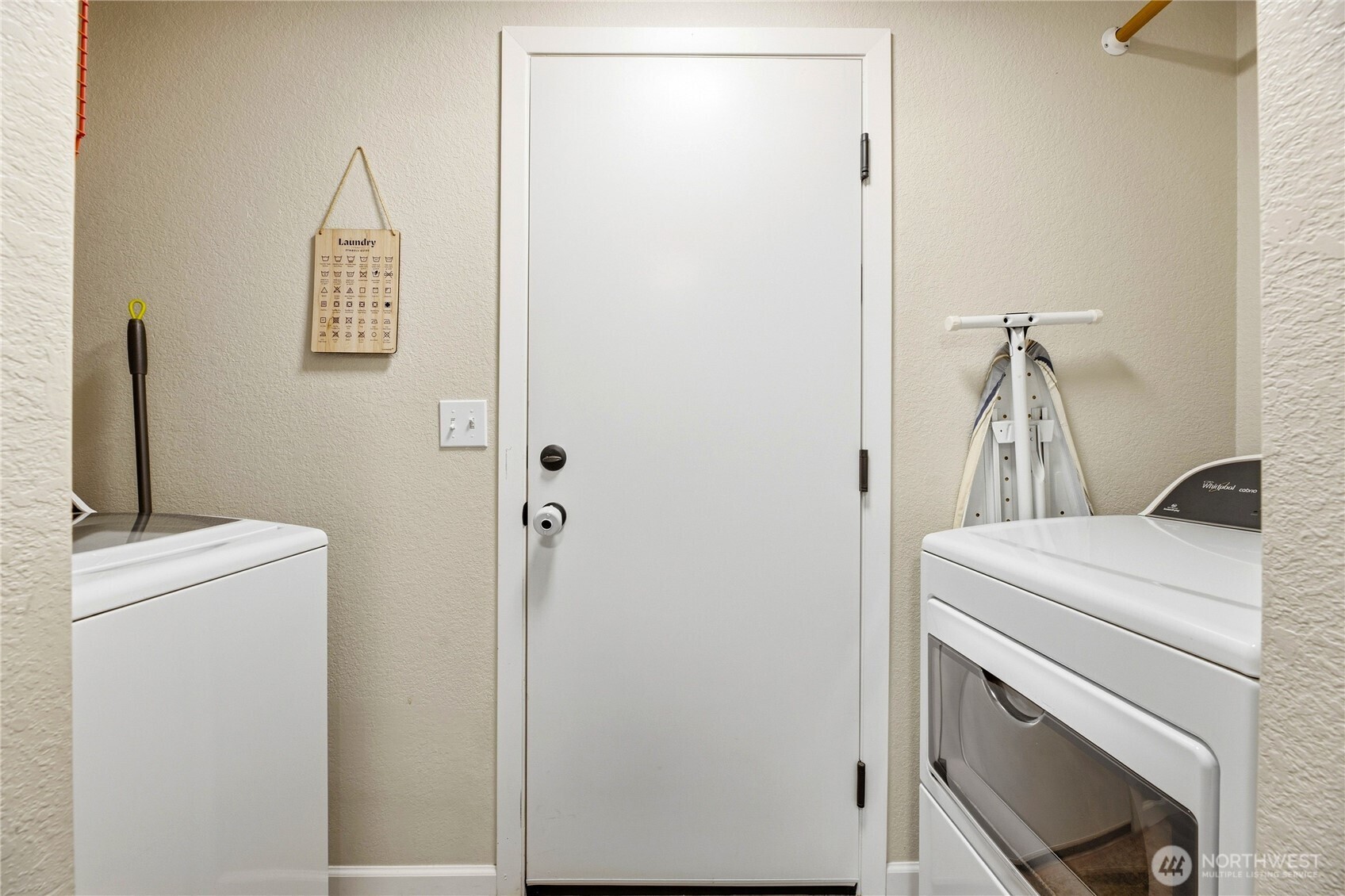 8942 49th Court Property Photo 16
