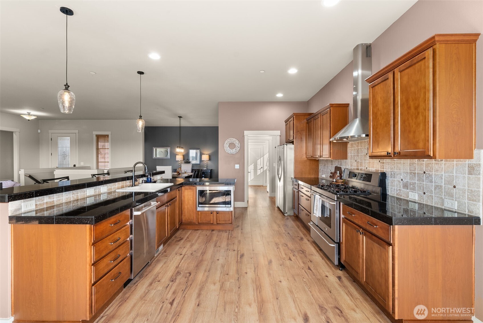 1740 Skyline Ridge Lane Property Photo 7