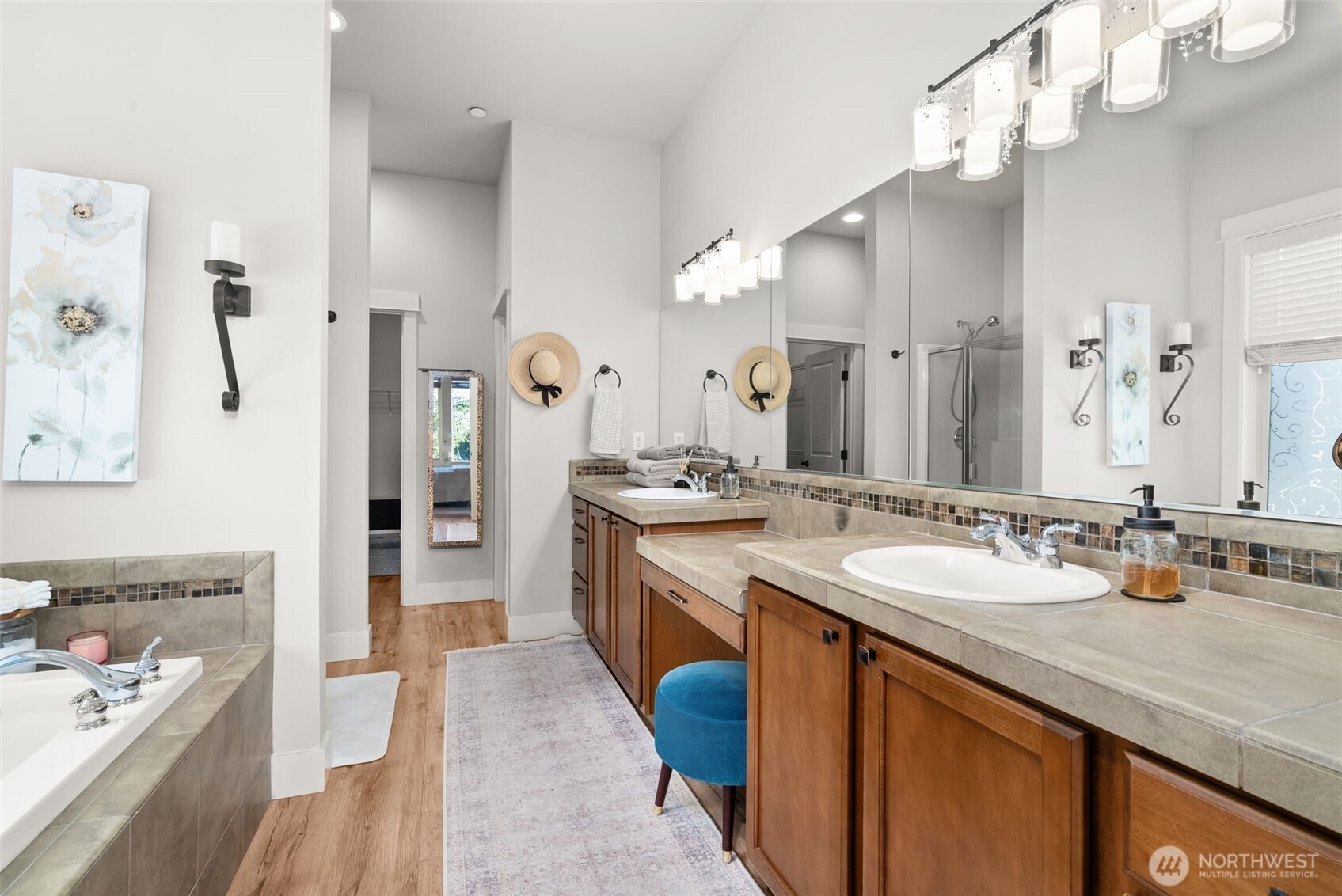 1740 Skyline Ridge Lane Property Photo 18