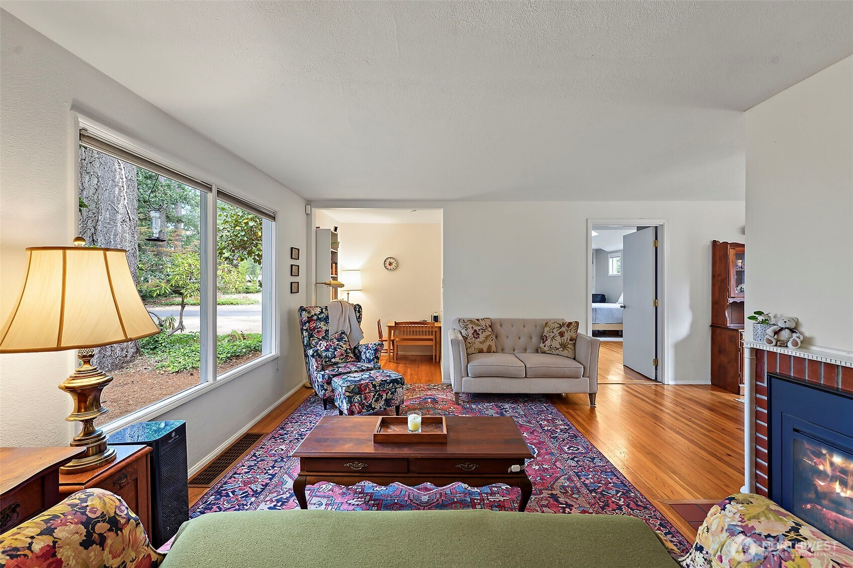 10903 Meadow Road Property Photo 4