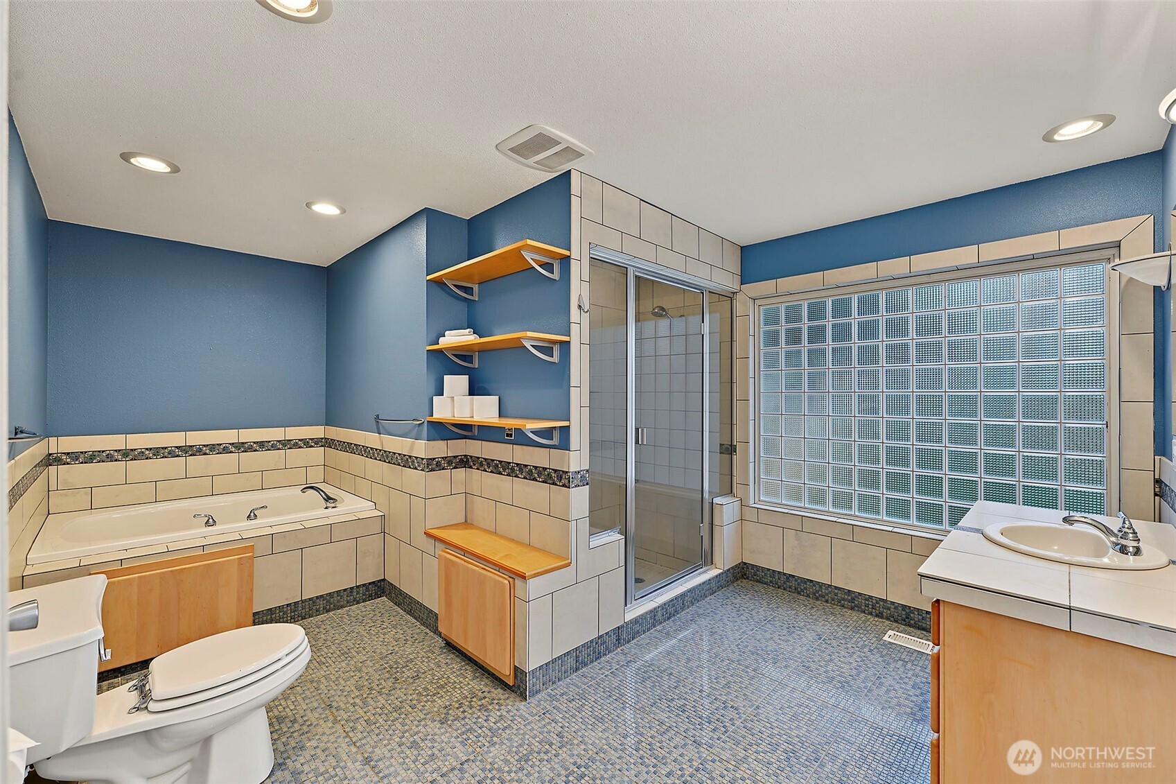 10903 Meadow Road Property Photo 12