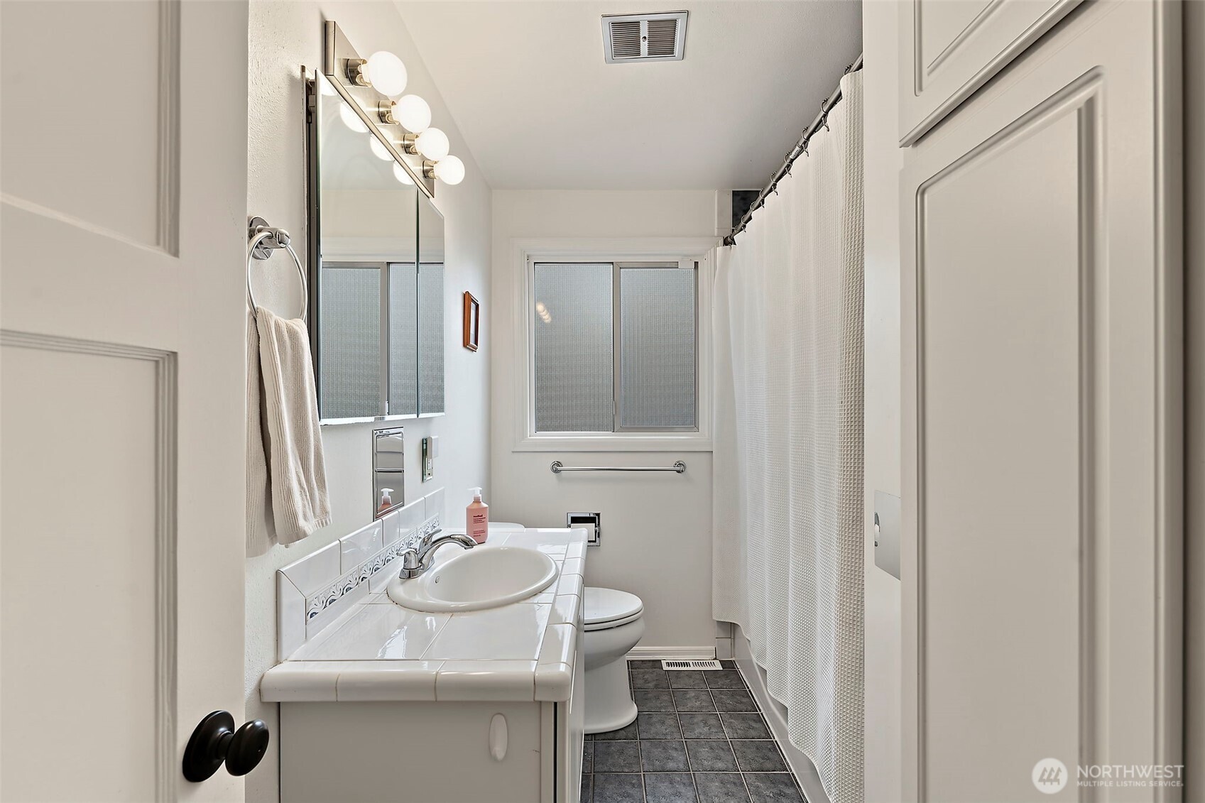 10903 Meadow Road Property Photo 23