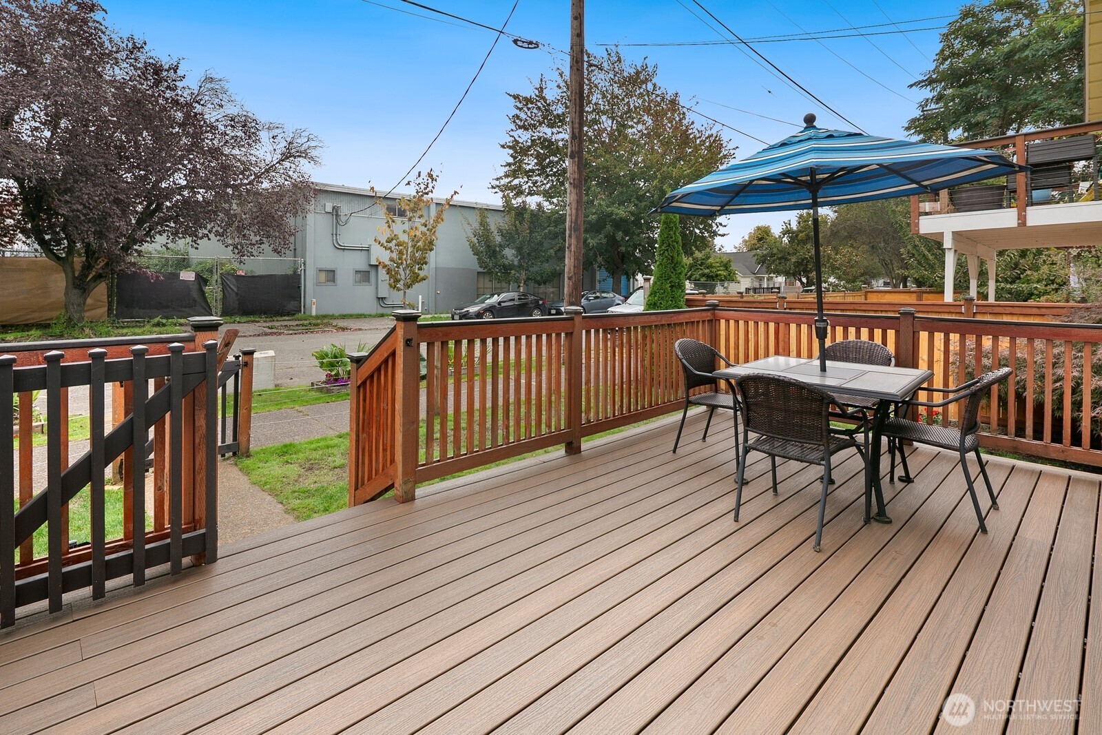 6271 Ellis Avenue Property Photo 3