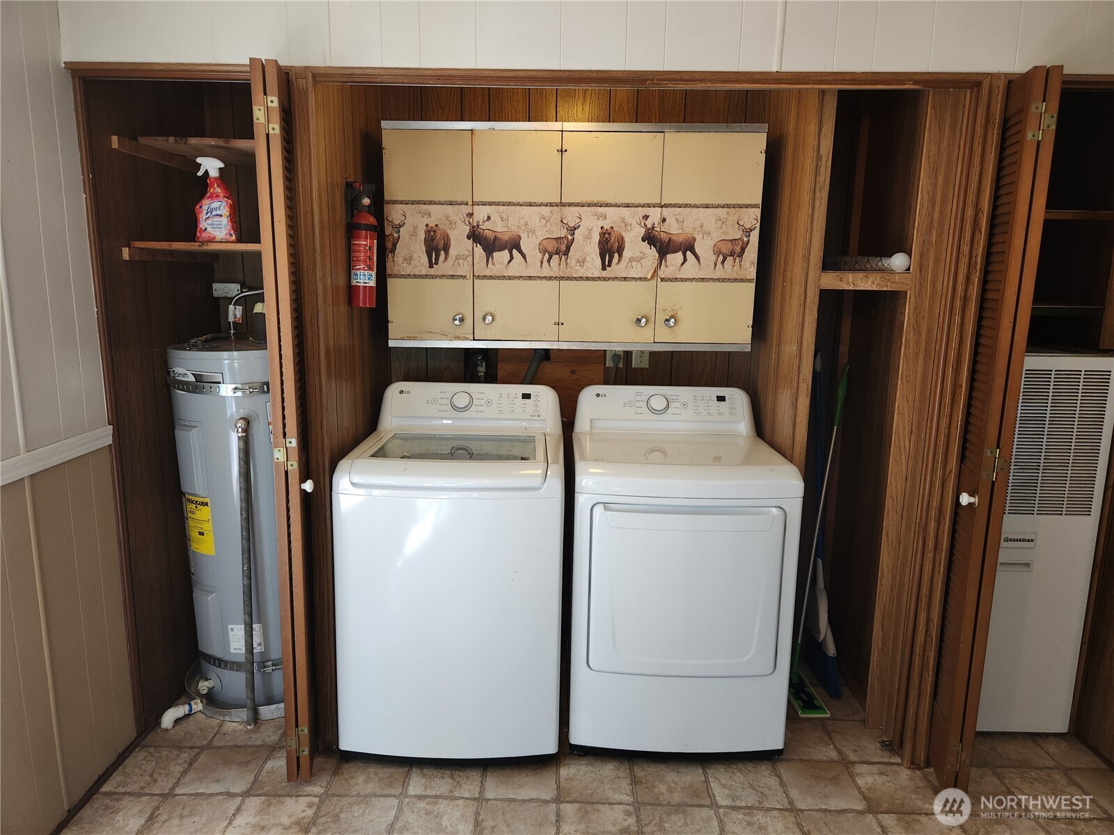 7085 Tall Cedars Lane Property Photo 10
