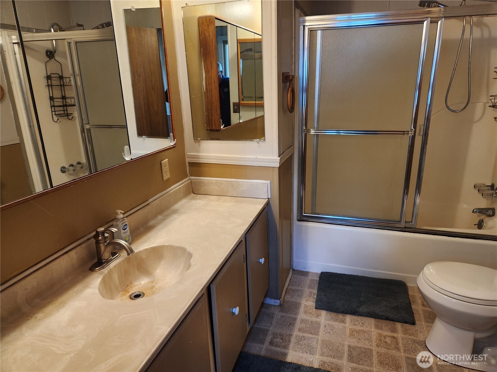 7085 Tall Cedars Lane Property Photo 11