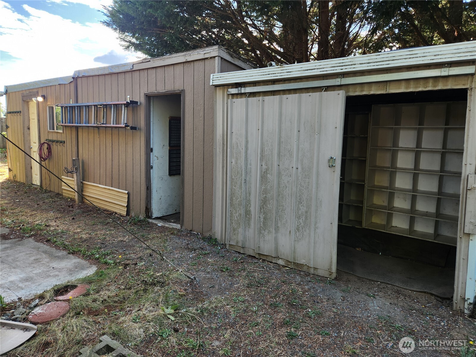 7085 Tall Cedars Lane Property Photo 15