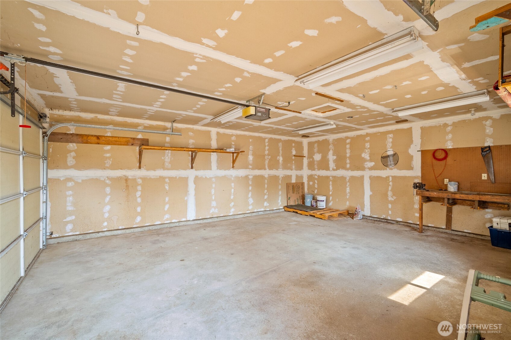 3735 Cyprus Way Property Photo 10
