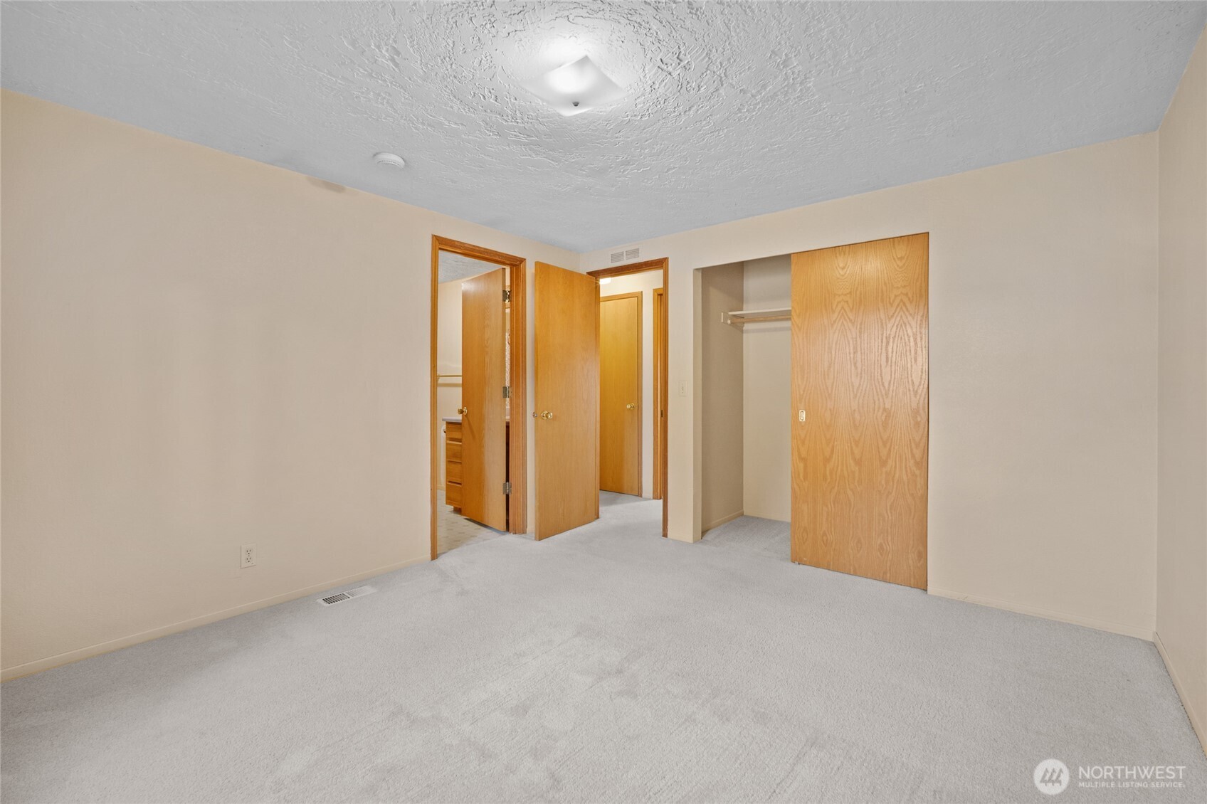3735 Cyprus Way Property Photo 22