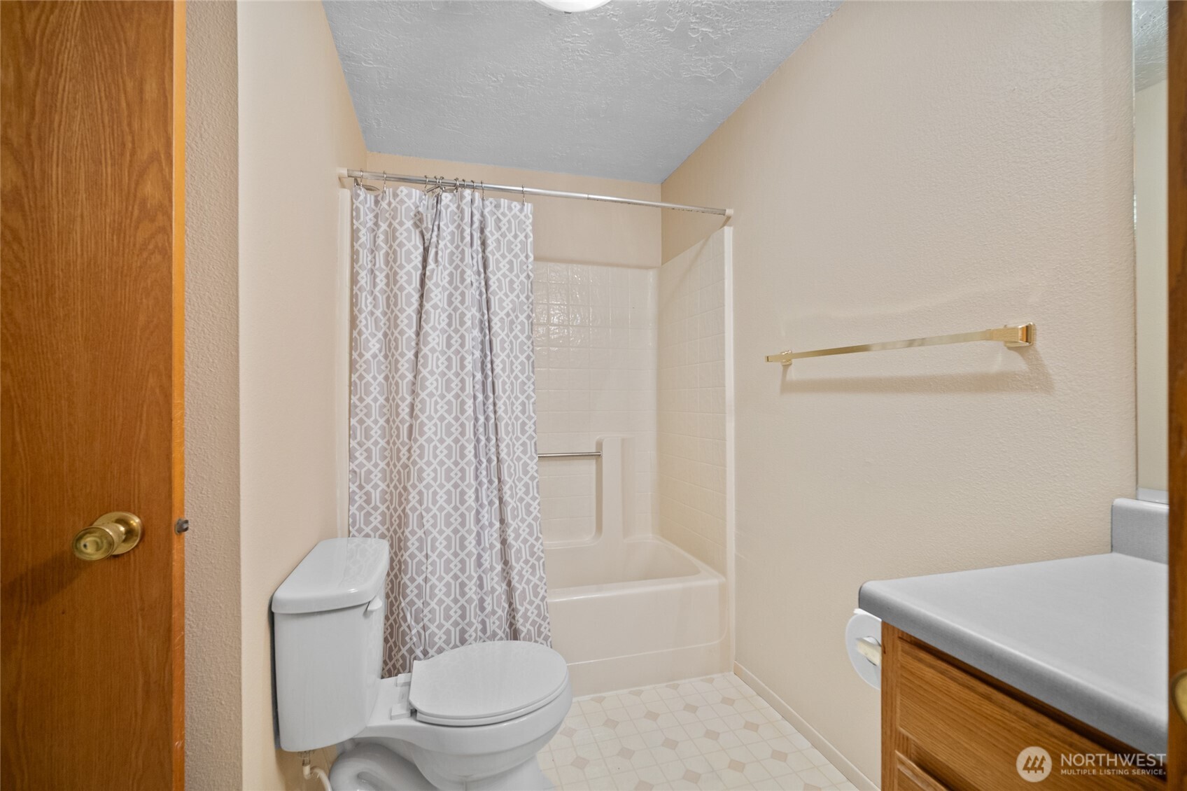 3735 Cyprus Way Property Photo 23